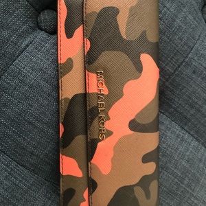 Michael Kors camo wallet